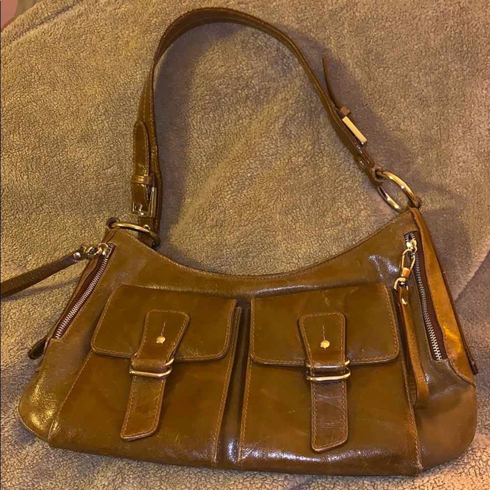 Leather shoulder bag